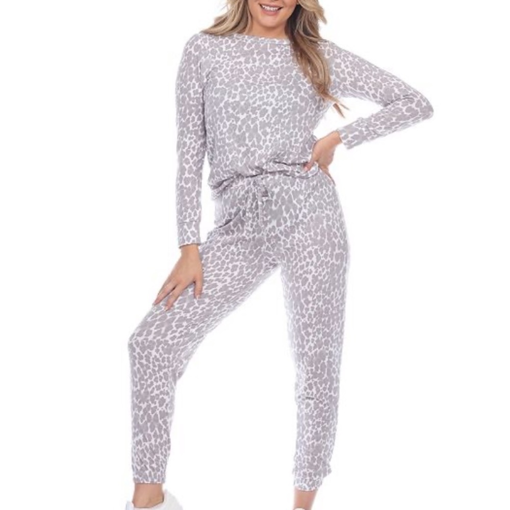 White Mark pajamas 363630 grey leopard